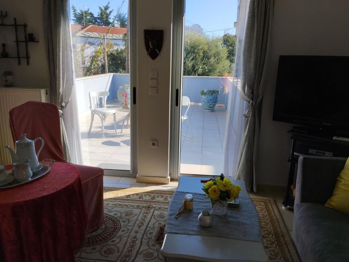 Πέτρινο Στη Θάλασσα Apartment Nafpaktos Ngoại thất bức ảnh